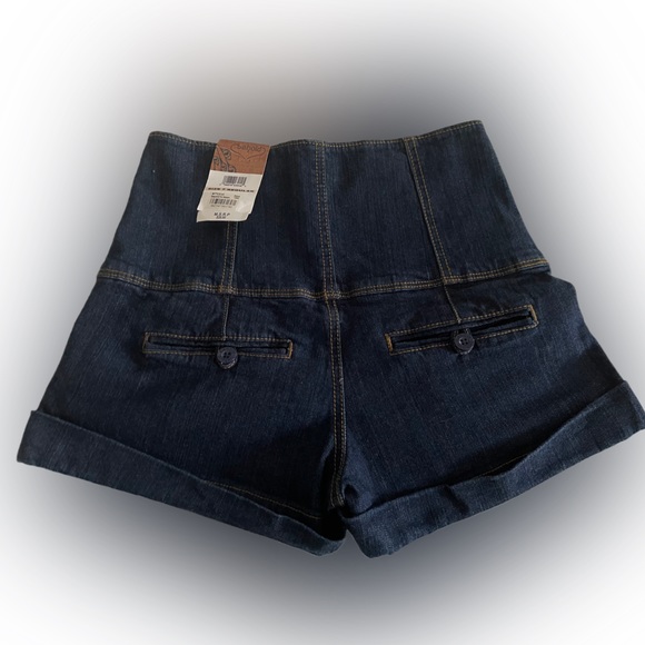 NWT  Be hold Women’s High waisted denim short  Color:dark blue Size:7 - Picture 2 of 5